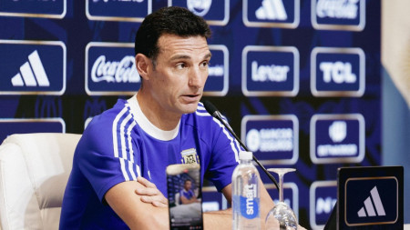 Lionel Scaloni: "Messi no me confirmó aun si estará o no en el mundial, pero si en estos amistosos